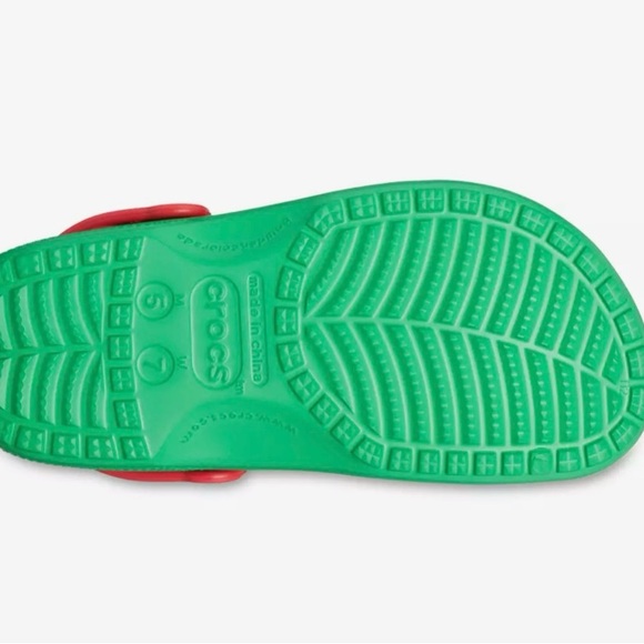 Loungefly Mickey and Friends Christmas Mini Backpack
W7/M5. - Picture 6 of 7